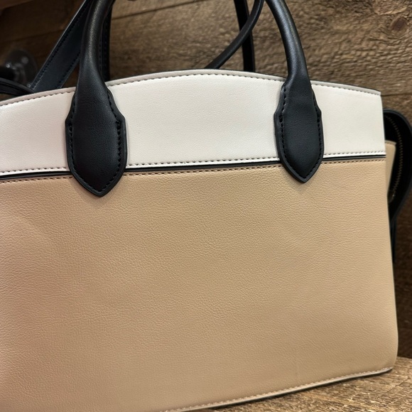 👜 Nine West Oaklynn Satchel - Khaki Multi - NWT - Picture 7 of 9